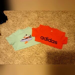 Boys T-shirts Size S